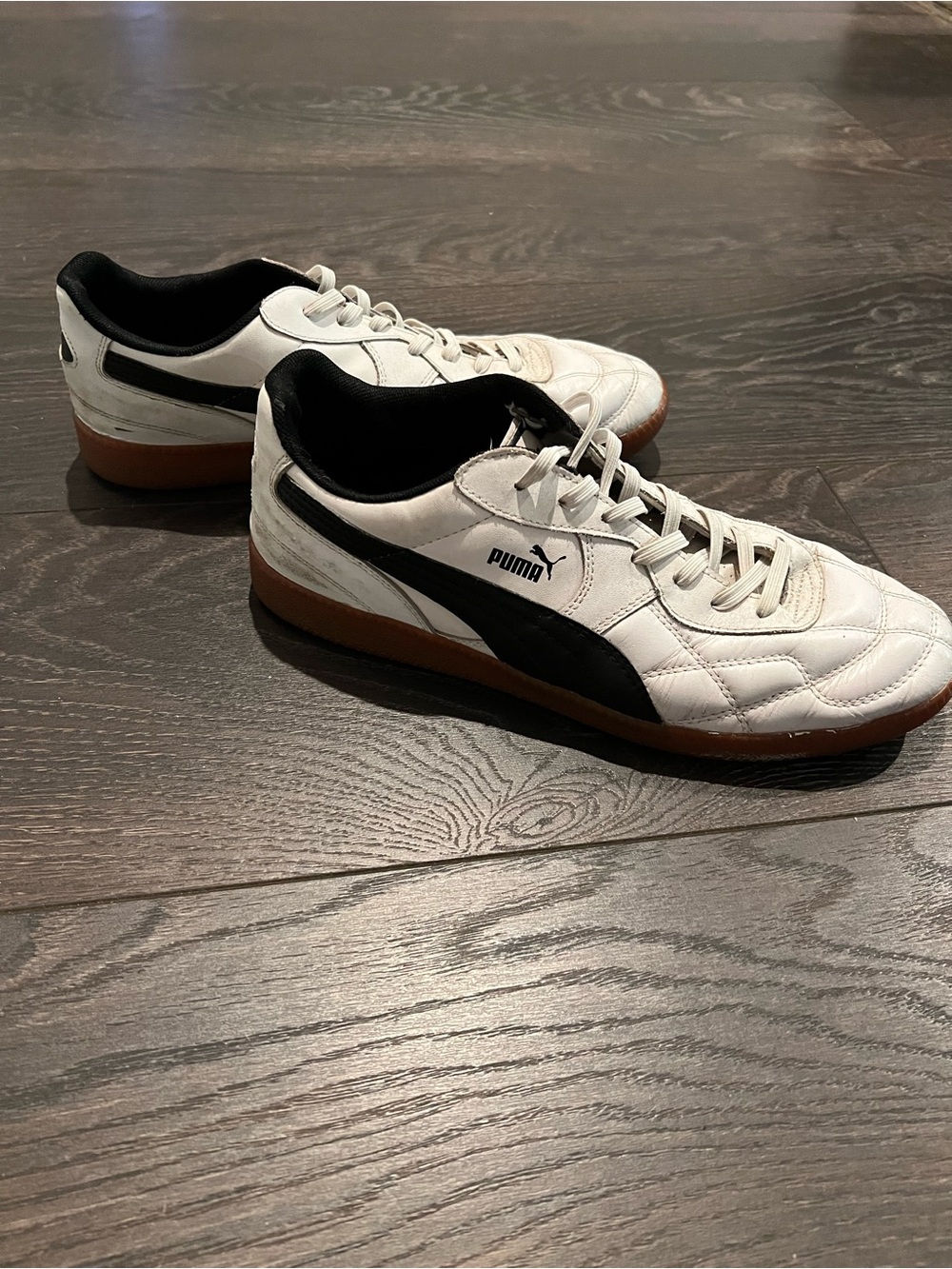 Puma Men's White & Black Indoor Shoes SZ 10